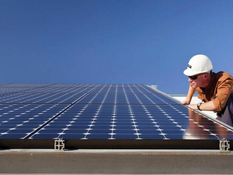 How Commercial Solar Systems Are Revolutionising Businesses?